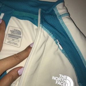 North Face - Quarter Zip pull on